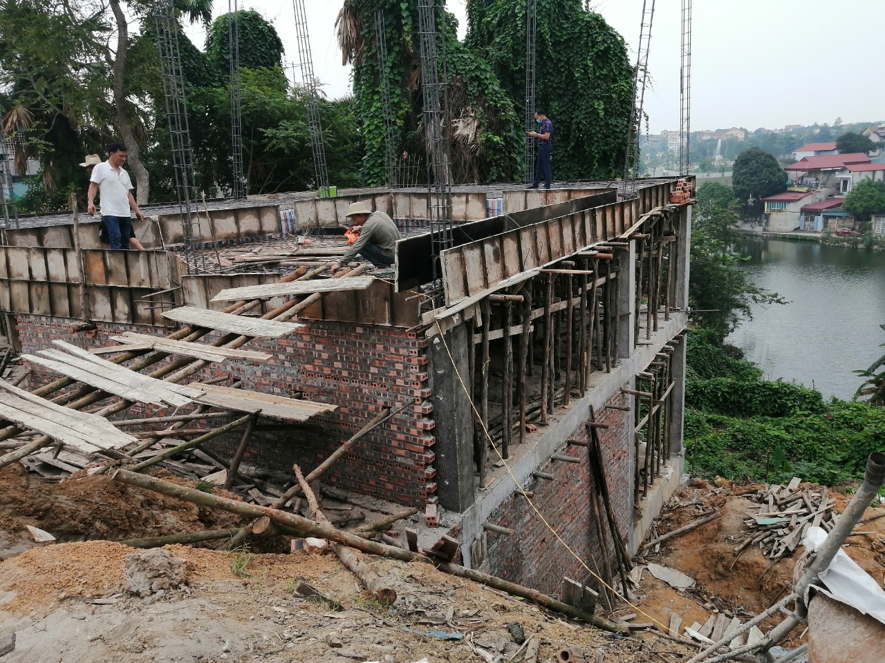 Kts.Duy kiểm tra công trình nhà phố 2 tầng tại Việt Trì, Phú Thọ
